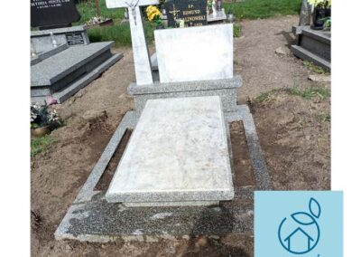 Sprzątanie grobów i czyszczenie nagrobków